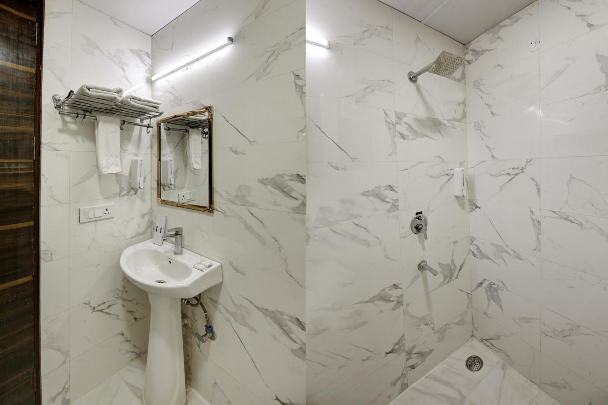 Limewood Stay - Executive Huda City Center 구르가온 외부 사진