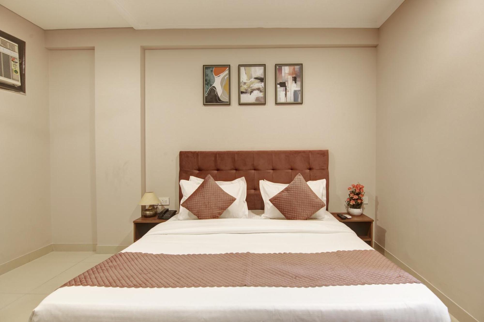 Limewood Stay - Executive Huda City Center 구르가온 외부 사진