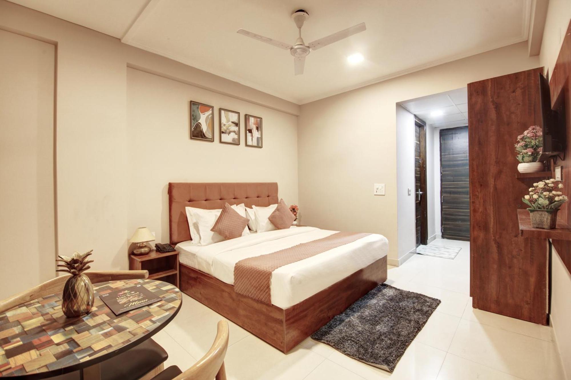 Limewood Stay - Executive Huda City Center 구르가온 외부 사진