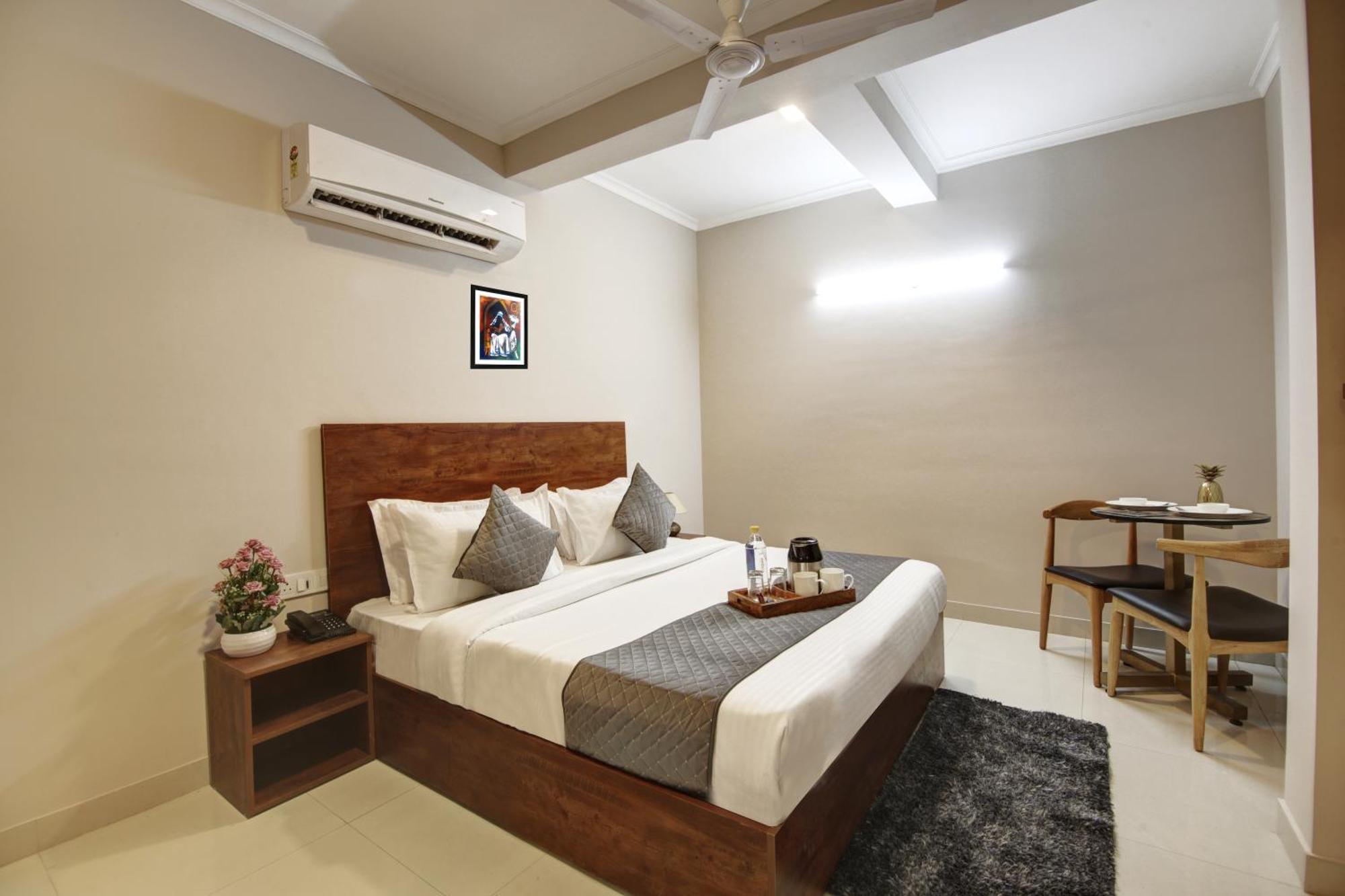 Limewood Stay - Executive Huda City Center 구르가온 외부 사진