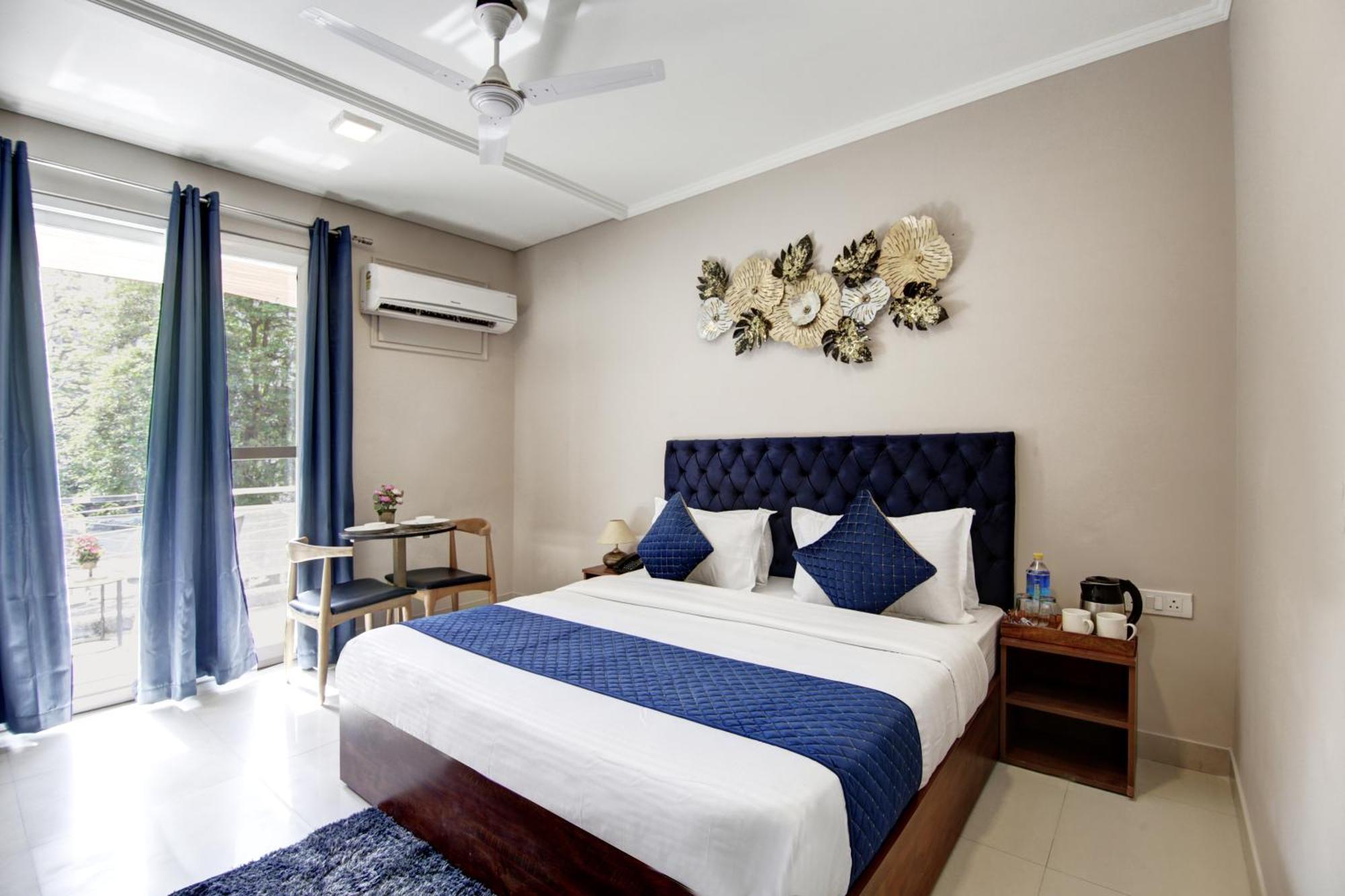 Limewood Stay - Executive Huda City Center 구르가온 외부 사진