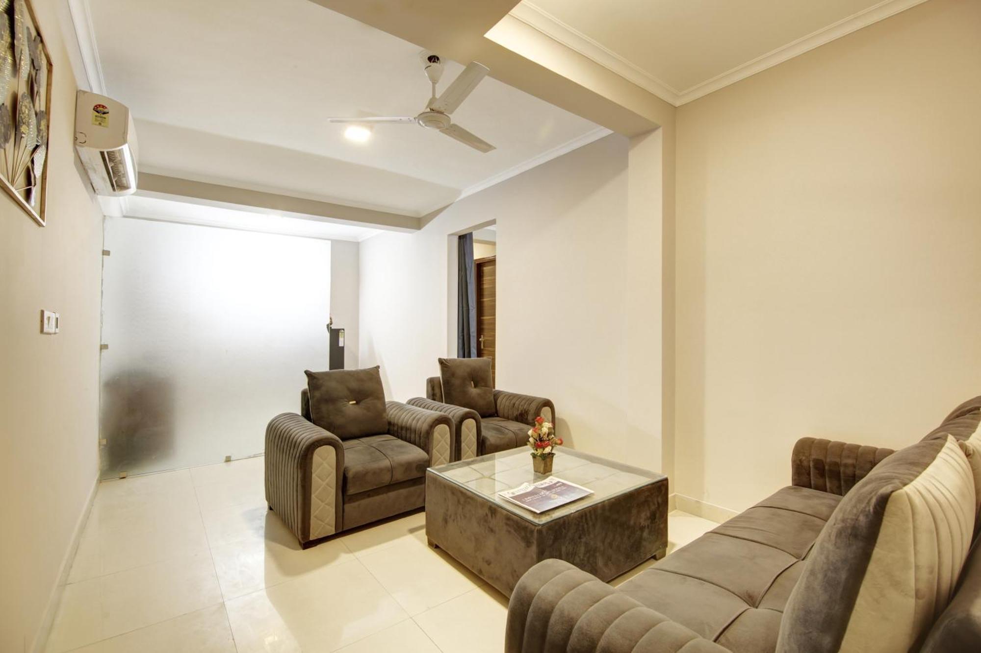 Limewood Stay - Executive Huda City Center 구르가온 외부 사진