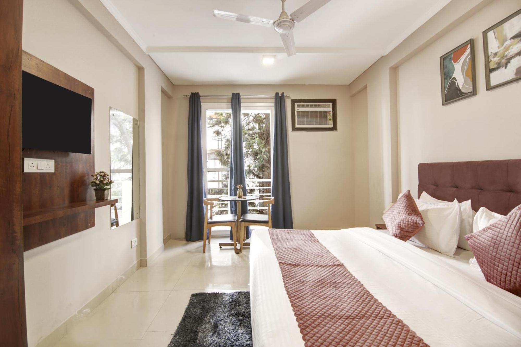 Limewood Stay - Executive Huda City Center 구르가온 외부 사진